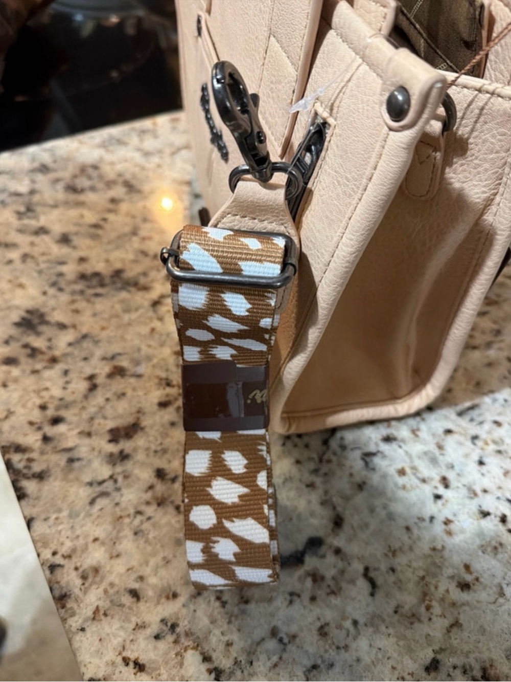 BRAND NEW Wrangler Purse - Picture 3 of 4